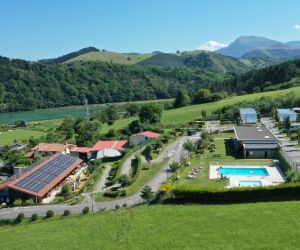 CAMPING BUNGALOWS ZUMAIA